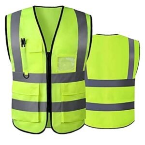 سترة بجيوب أصفر